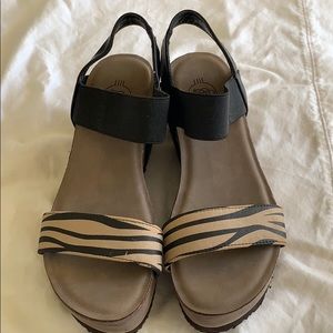 Hokus Pokus Jenny wedge sandal size 7.5